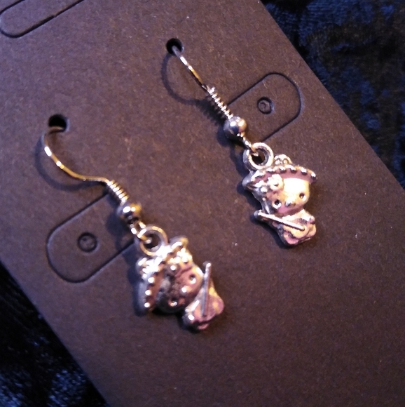 Handcrafted Hello Kitty Musician Charm Earrings - Picture 1 of 2